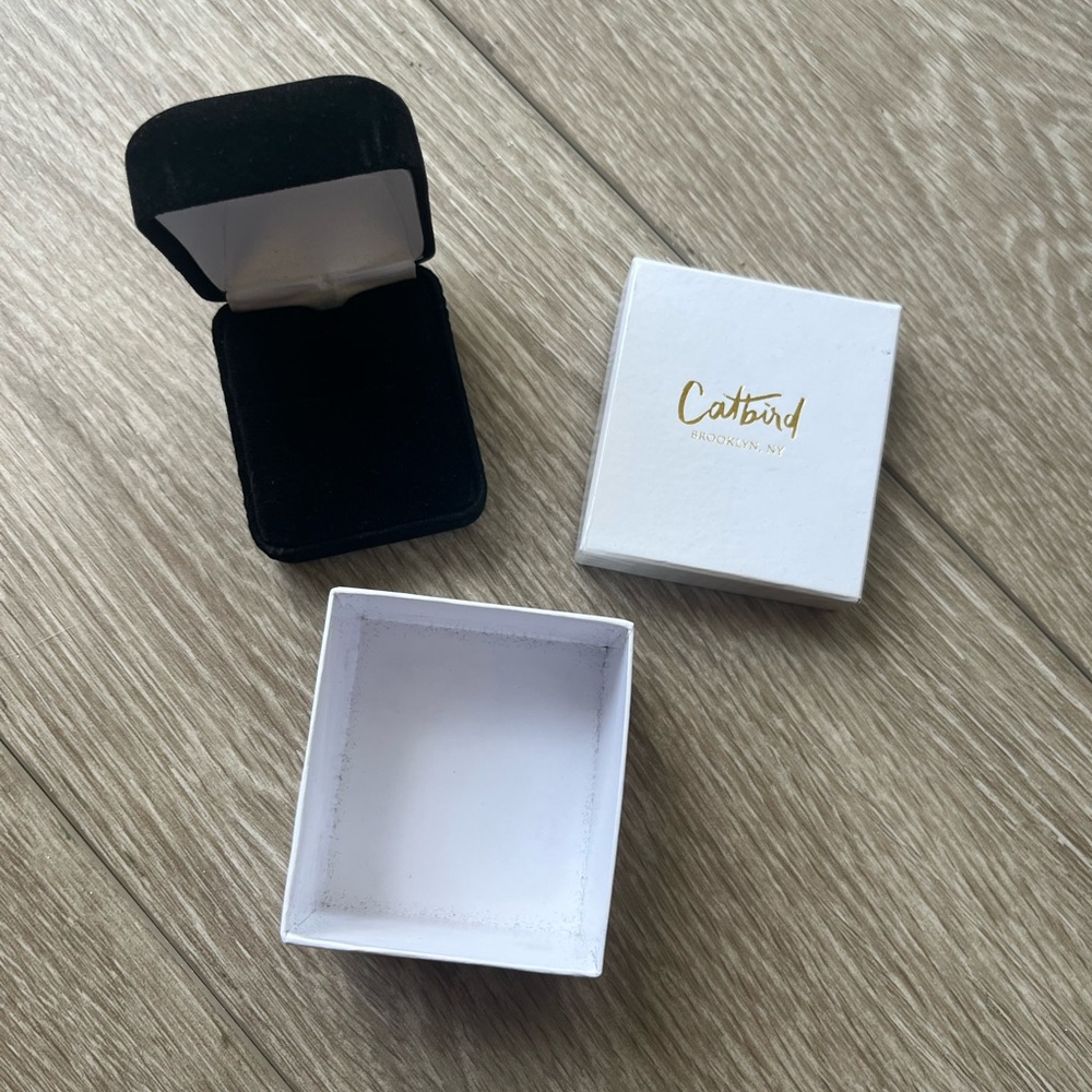 Catbird Velvet Ring Box + White Outer Box